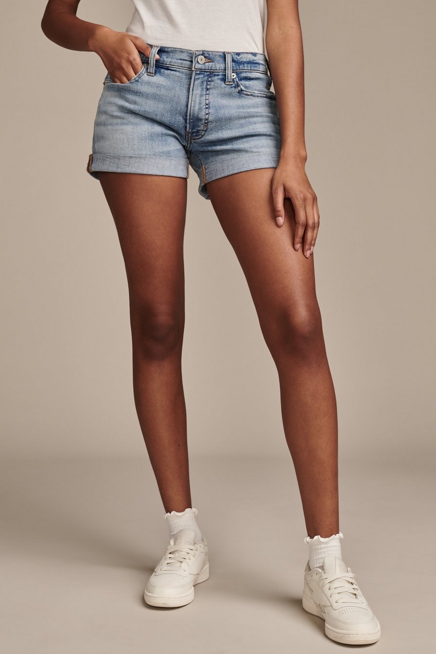 mid rise ava short